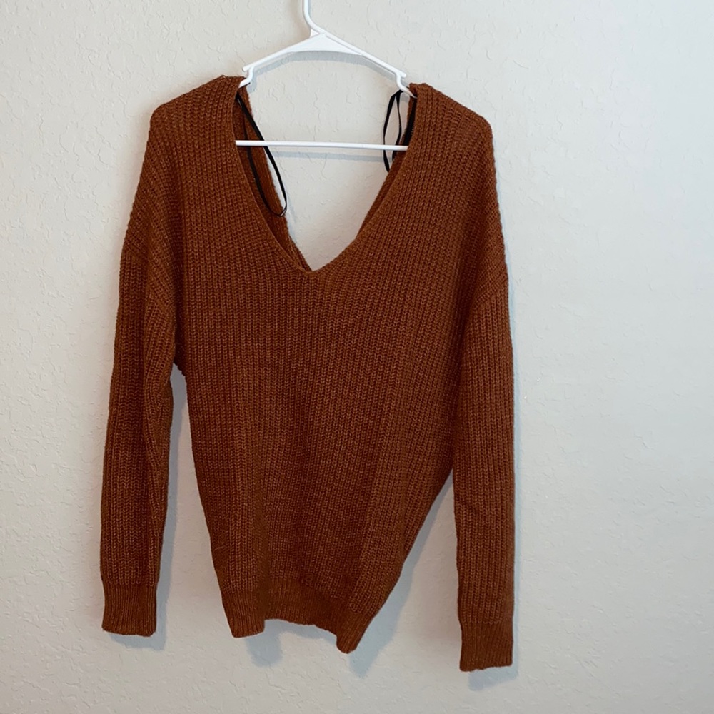 FOREVER 21 SWEATER